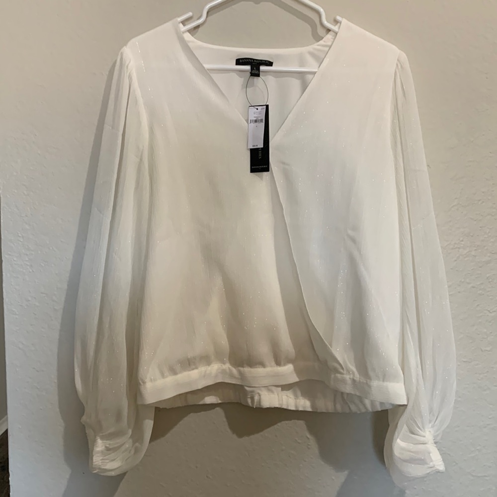 SHIMMER WHITE BANANA REPUBLIC BLOUSE